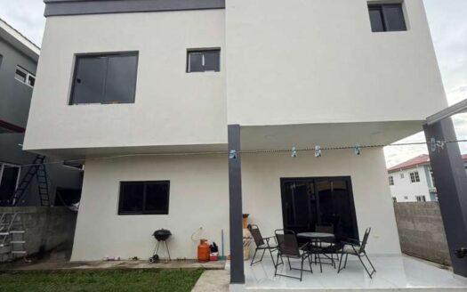 🏡 Casa en Venta – Residencial La Granja, El Progreso, Yoro