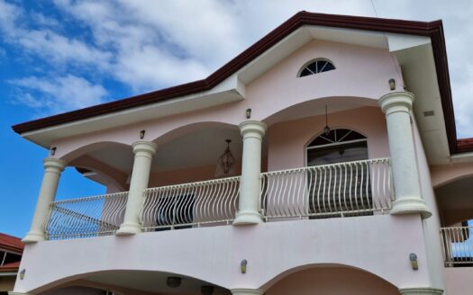 🏡 Gran Propiedad en Venta – Residencial La Granja, El Progreso, Yoro 🌴