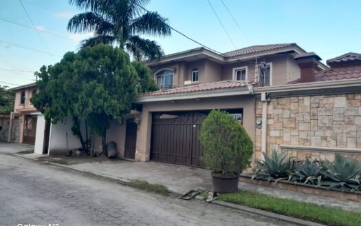 🏡 Casa en Venta – Excelente Oportunidad 📍 Residencial Jardines del Valle, San Pedro Sula