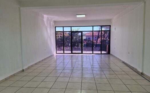 🏢🔥 Oportunidad local en Renta | frente al Mall – El Progreso, Yoro