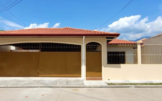 ✨ ¡CASA EN VENTA EN RESIDENCIAL VILLAS DEL CAMPO – SAN PEDRO SULA!