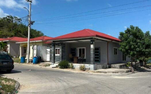 🏡✨ ¡CASA DE ESQUINA EN VENTA EN BOSQUES DE JUCUTUMA III – SAN PEDRO SULA!