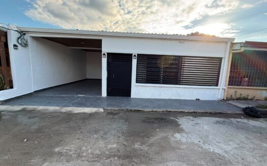 🏡✨ CASA EN VENTA – LOS CASTAÑOS, SAN PEDRO SULA ✨🏡