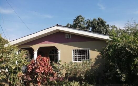 🏡🌴 ¡CASA EN VENTA EN COLONIA LAS MERCEDES, PUERTO CORTÉS! 🇭🇳